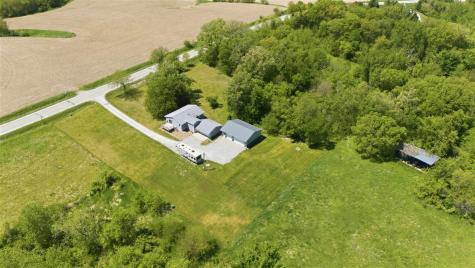 7850 20th Avenue Blairstown IA 52209