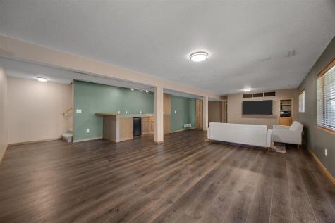 24 Sumter Avenue Lisbon IA 52253