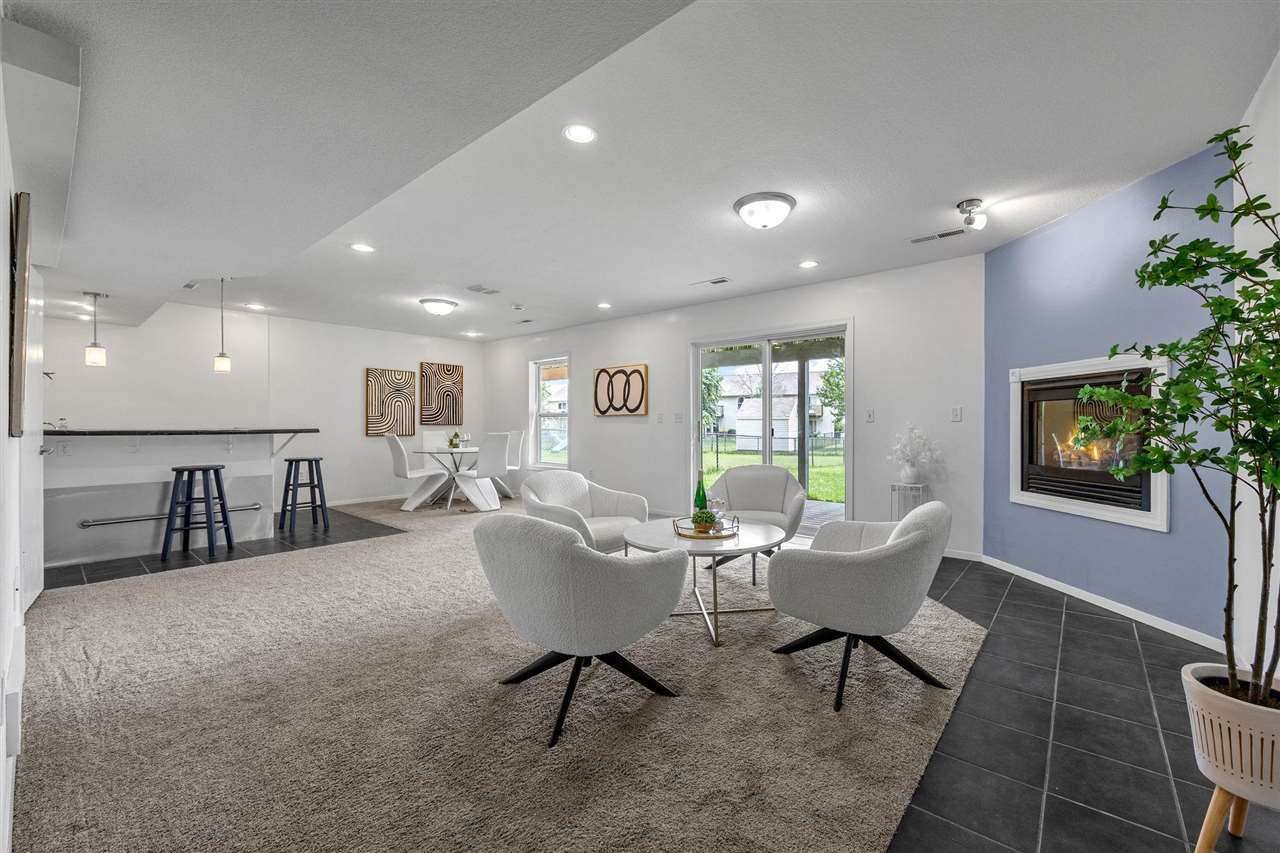 1572 Vandello Circle North Liberty IA 52317