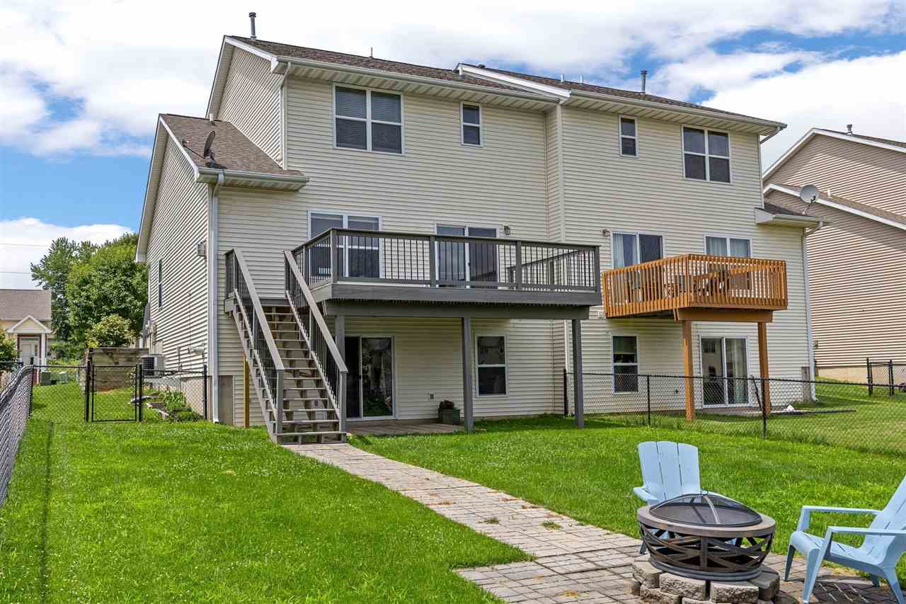 1572 Vandello Circle North Liberty IA 52317