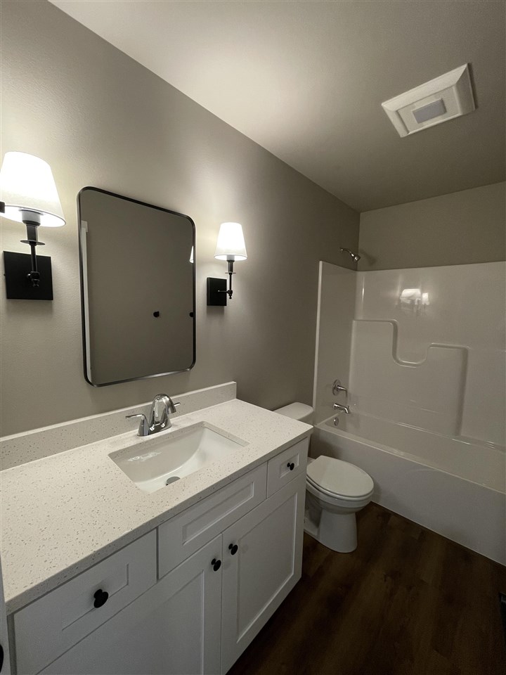 119 Chadwick Lane Iowa City IA 52245