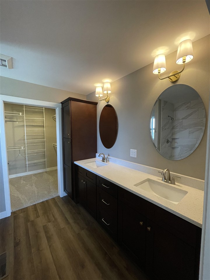 119 Chadwick Lane Iowa City IA 52245