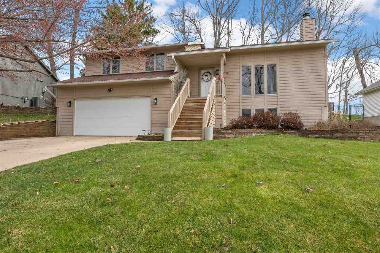 1708 Whitters Way NW Cedar Rapids IA 52405