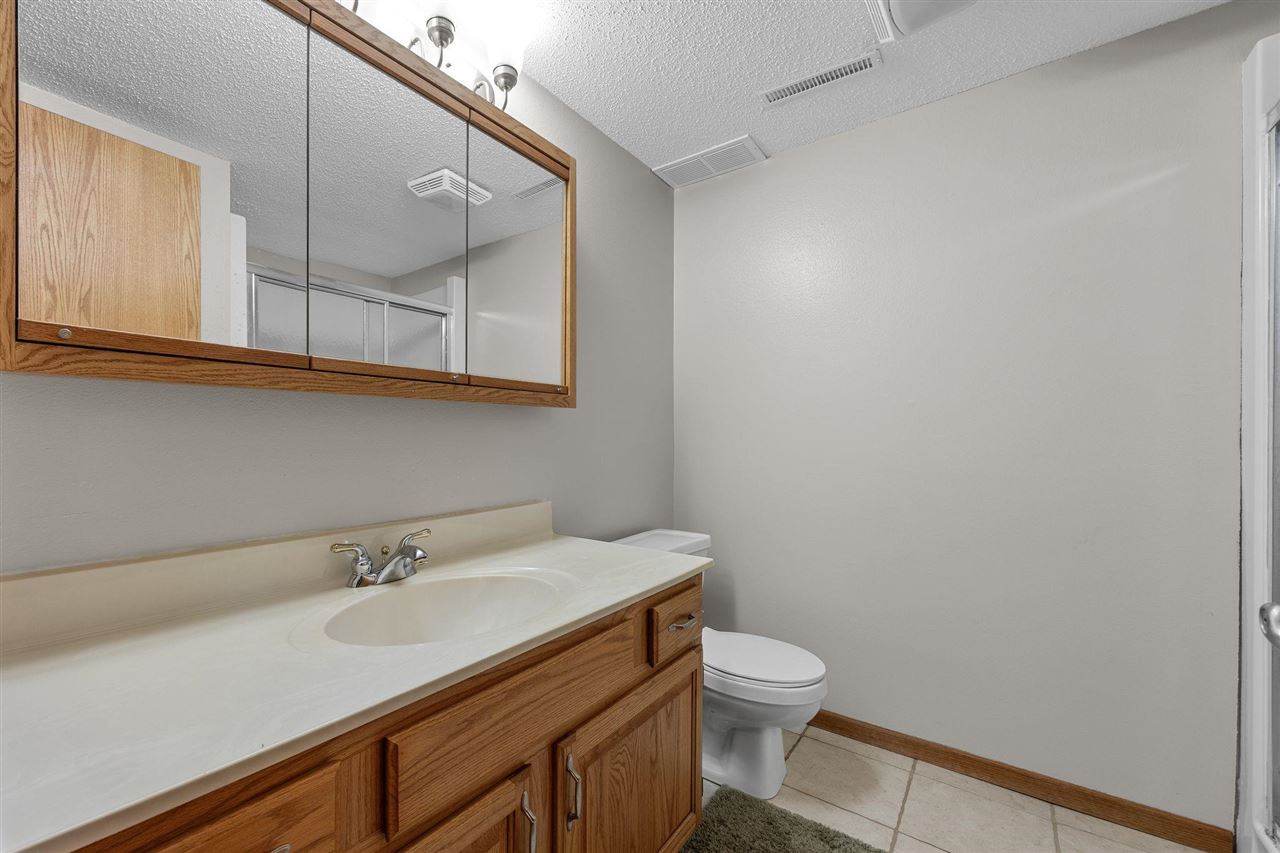 1708 Whitters Way NW Cedar Rapids IA 52405