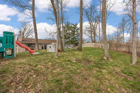 1708 Whitters Way NW Cedar Rapids IA 52405