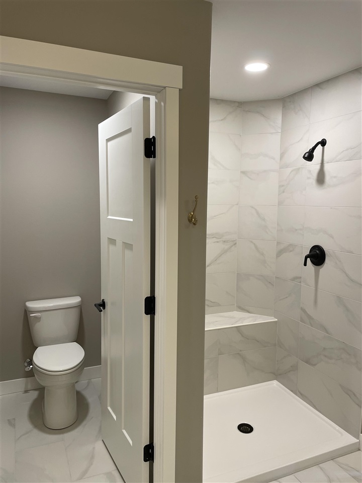 242 Chadwick Lane Iowa City IA 52245