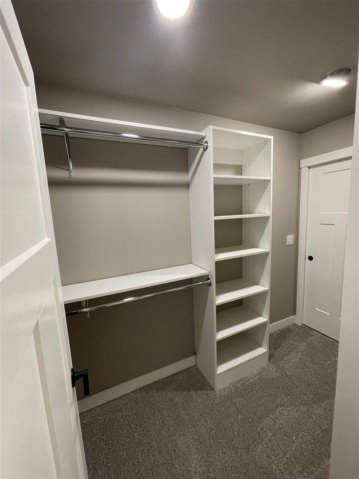 242 Chadwick Lane Iowa City IA 52245