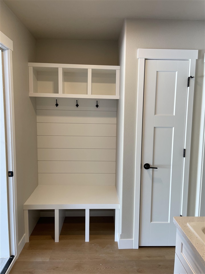 242 Chadwick Lane Iowa City IA 52245