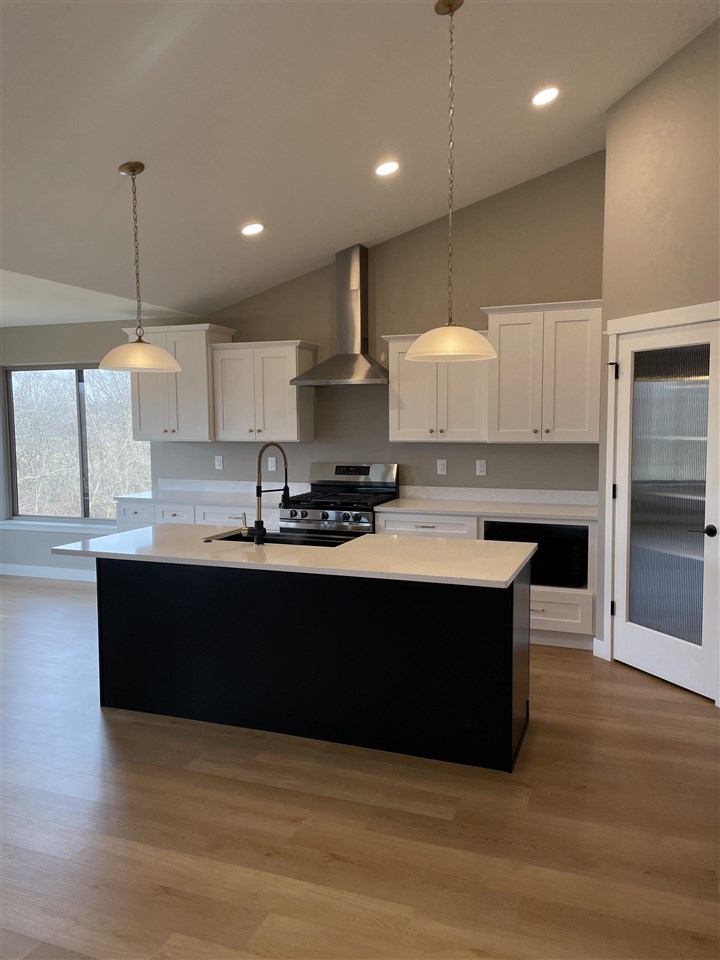 242 Chadwick Lane Iowa City IA 52245