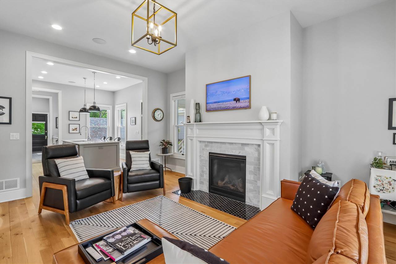 424 S Summit Iowa City IA 52240