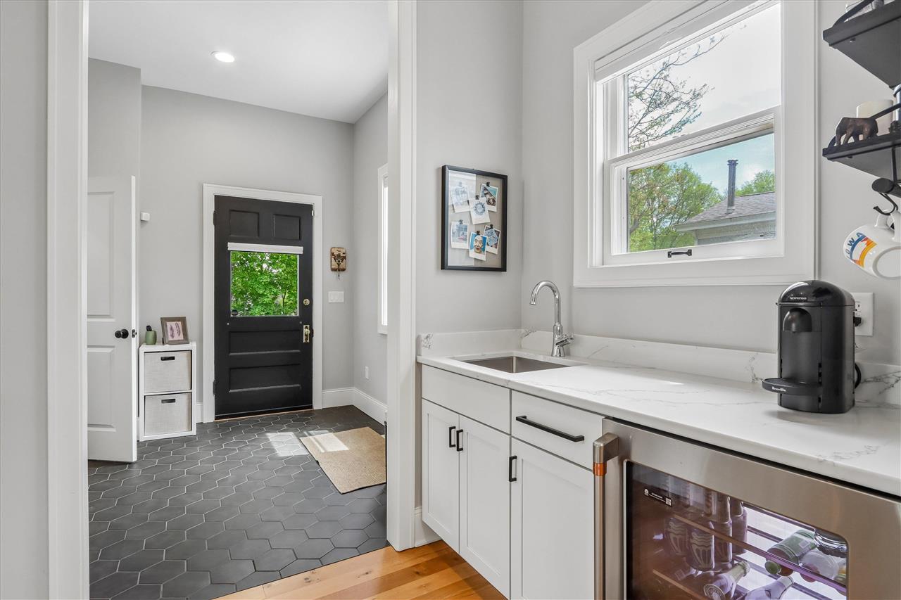 424 S Summit Iowa City IA 52240