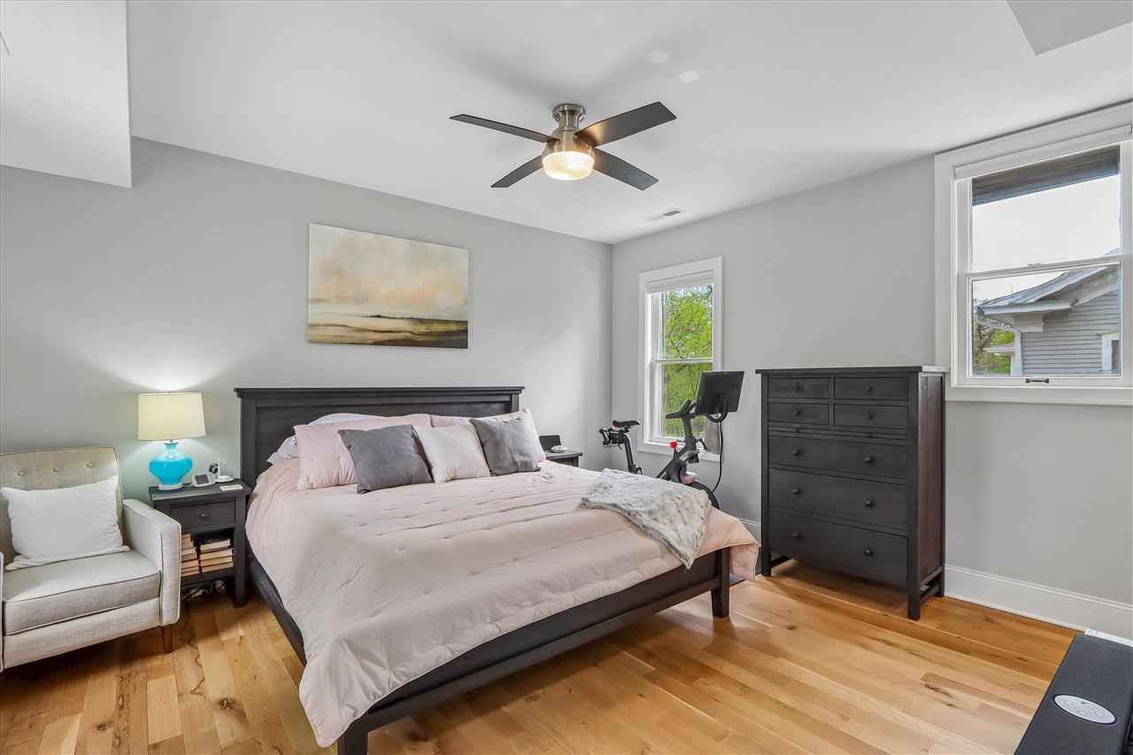 424 S Summit Iowa City IA 52240