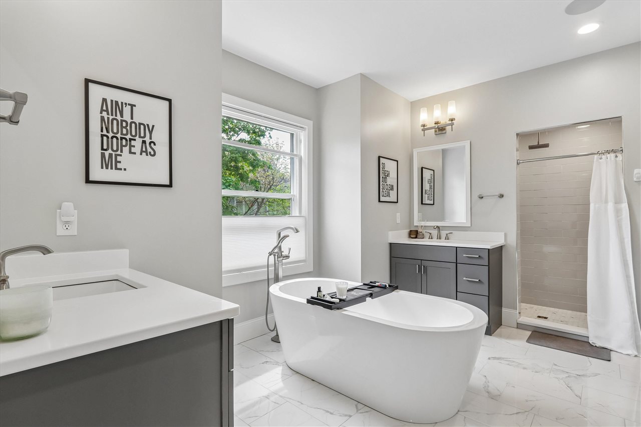 424 S Summit Iowa City IA 52240