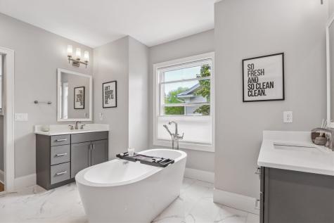 424 S Summit Iowa City IA 52240