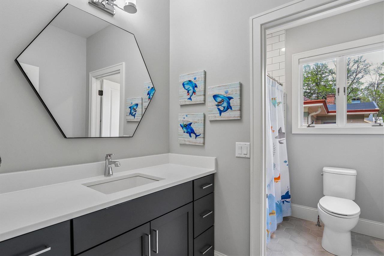 424 S Summit Iowa City IA 52240