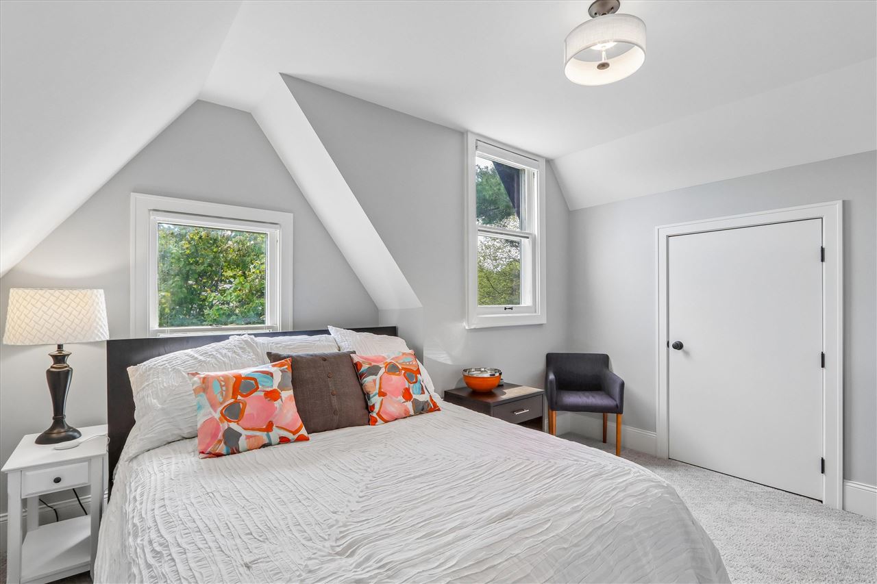 424 S Summit Iowa City IA 52240