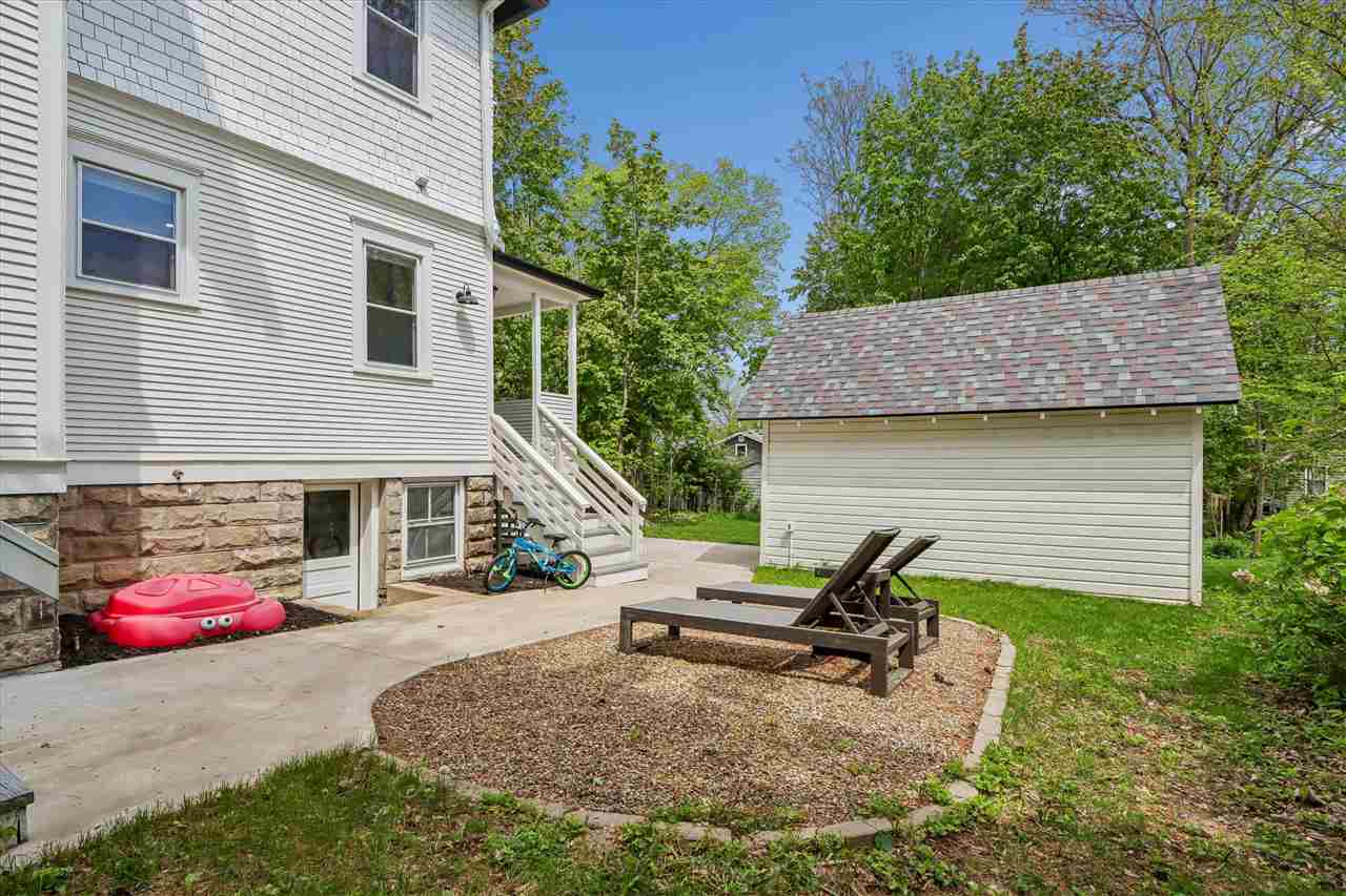 424 S Summit Iowa City IA 52240