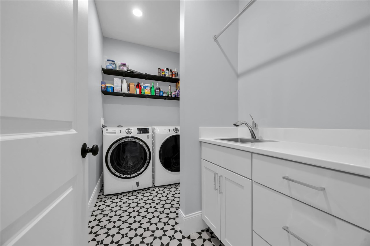 424 S Summit Iowa City IA 52240
