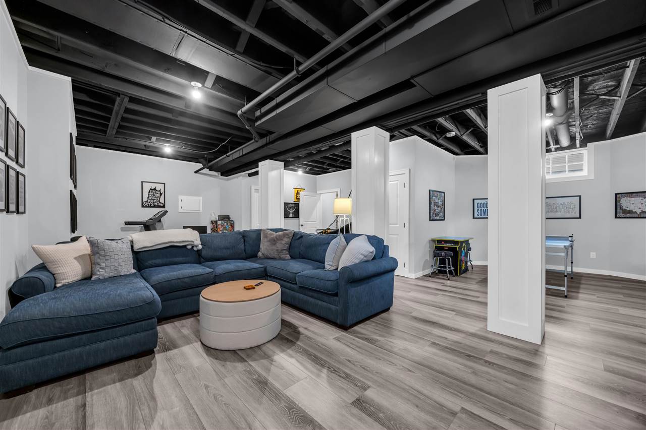 424 S Summit Iowa City IA 52240
