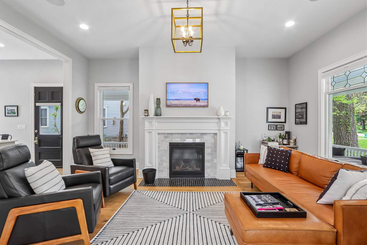424 S Summit Iowa City IA 52240