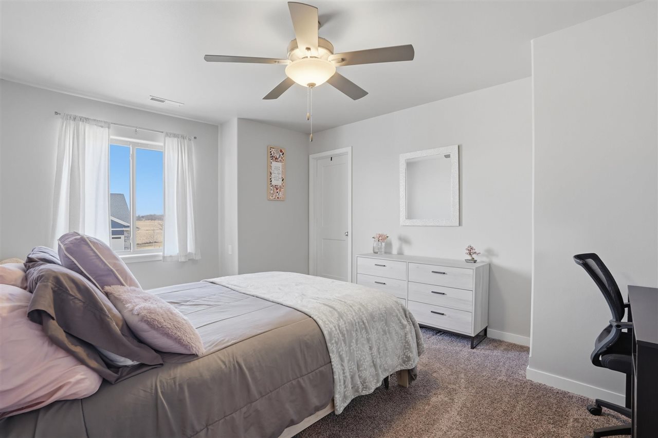 1142 Leann Circle North Liberty IA 52317
