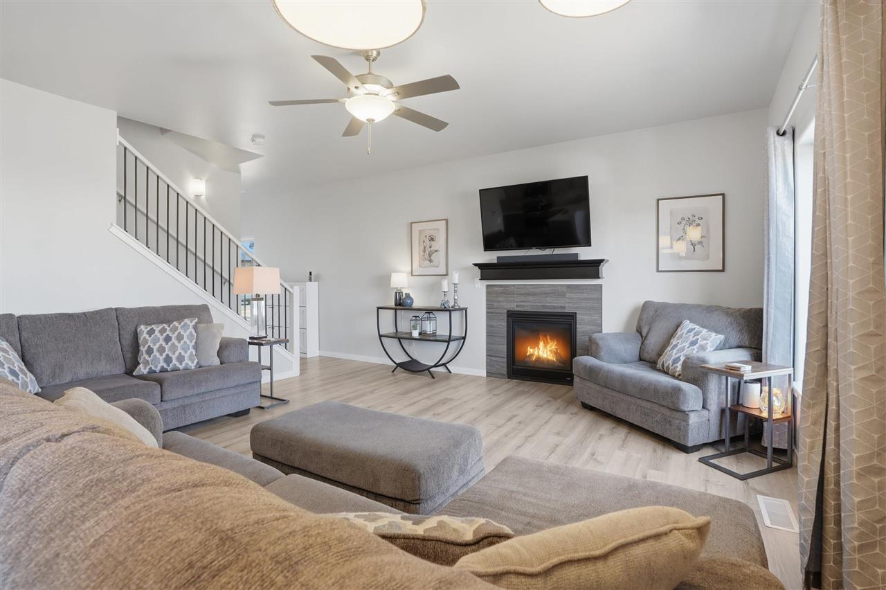 1142 Leann Circle North Liberty IA 52317