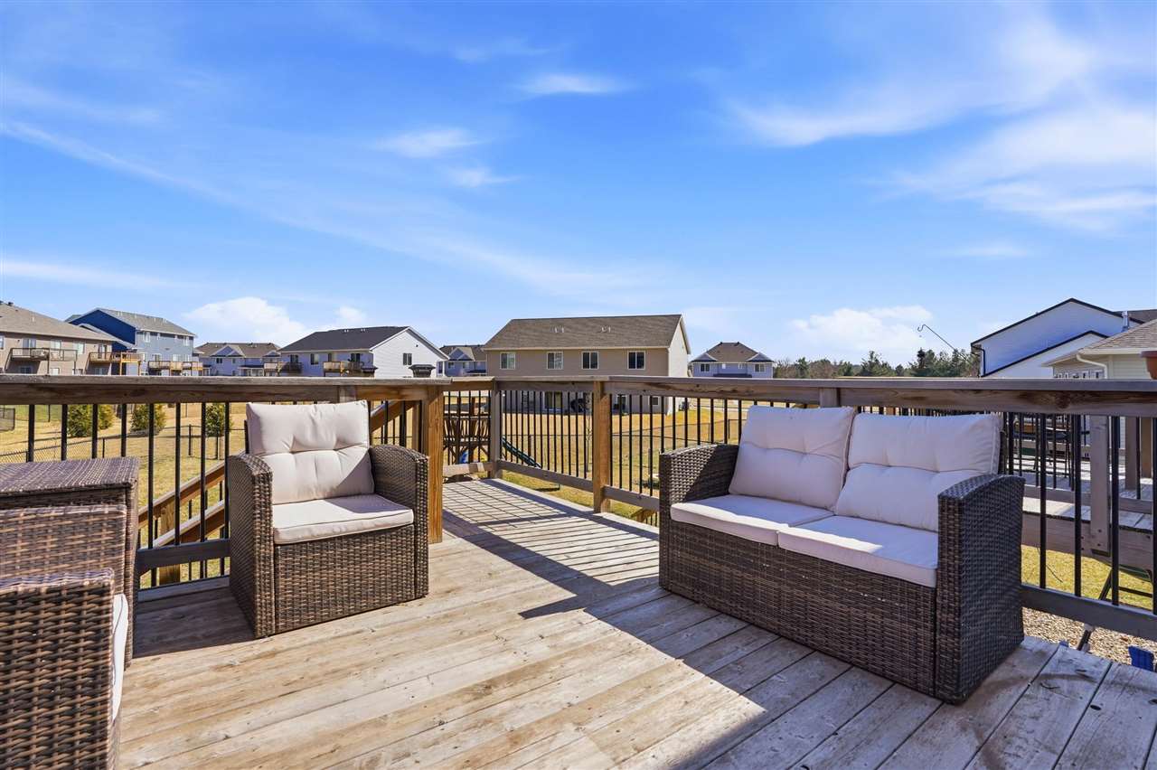 1142 Leann Circle North Liberty IA 52317