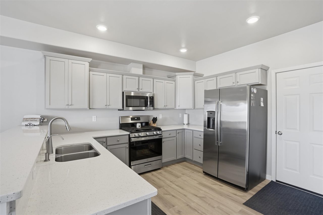 1142 Leann Circle North Liberty IA 52317