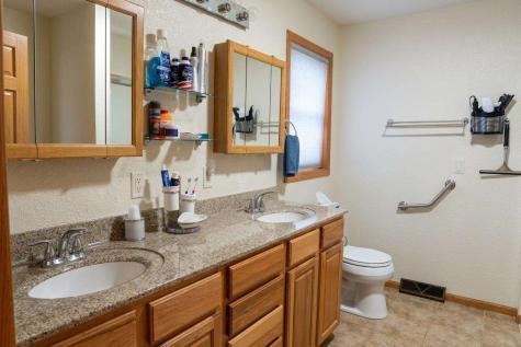1452 Ivory Avenue Tipton IA 52772
