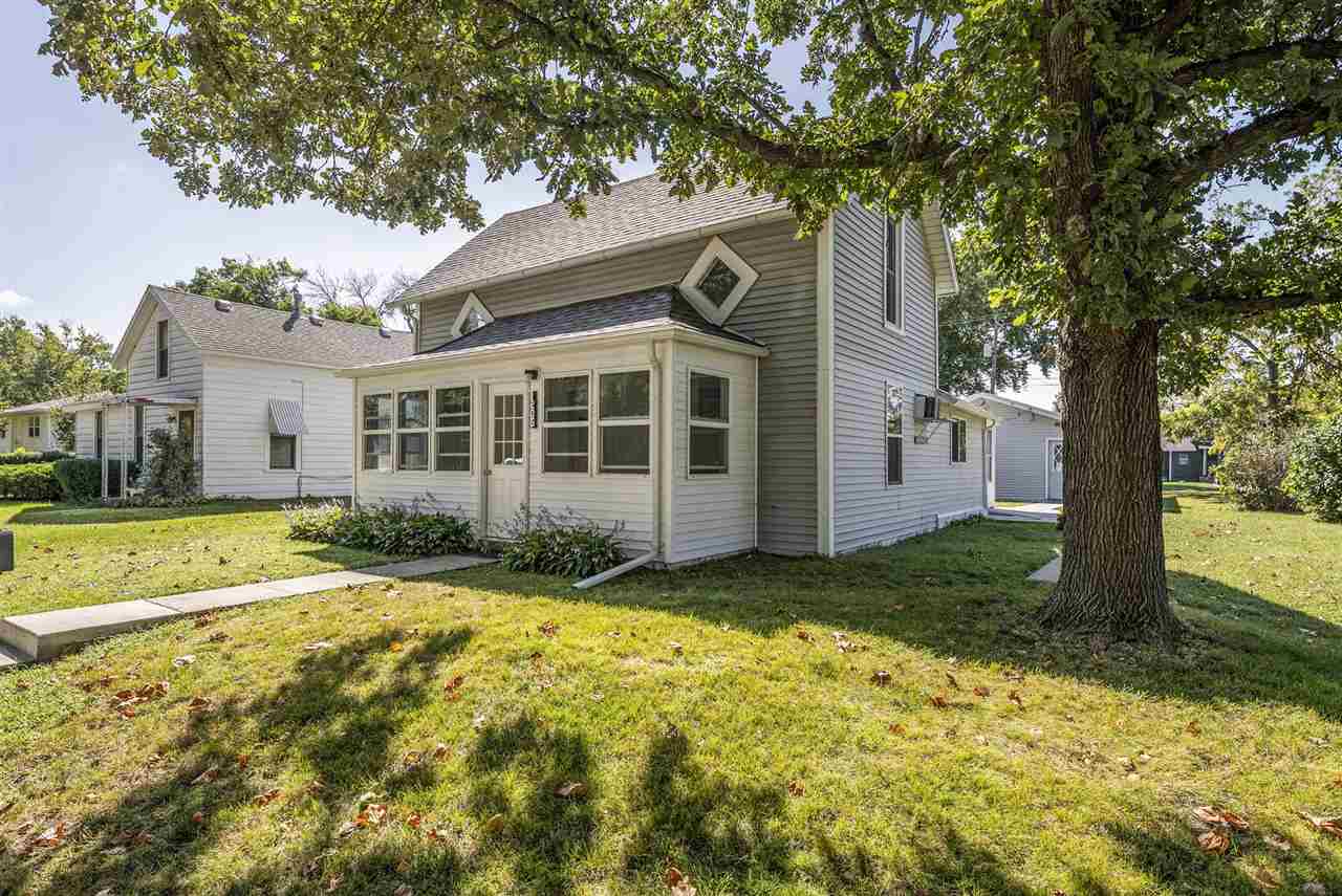 1205 E 3rd Street Washington IA 52353
