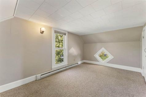 1205 E 3rd Street Washington IA 52353