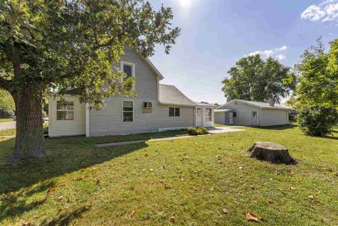 1205 E 3rd Street Washington IA 52353