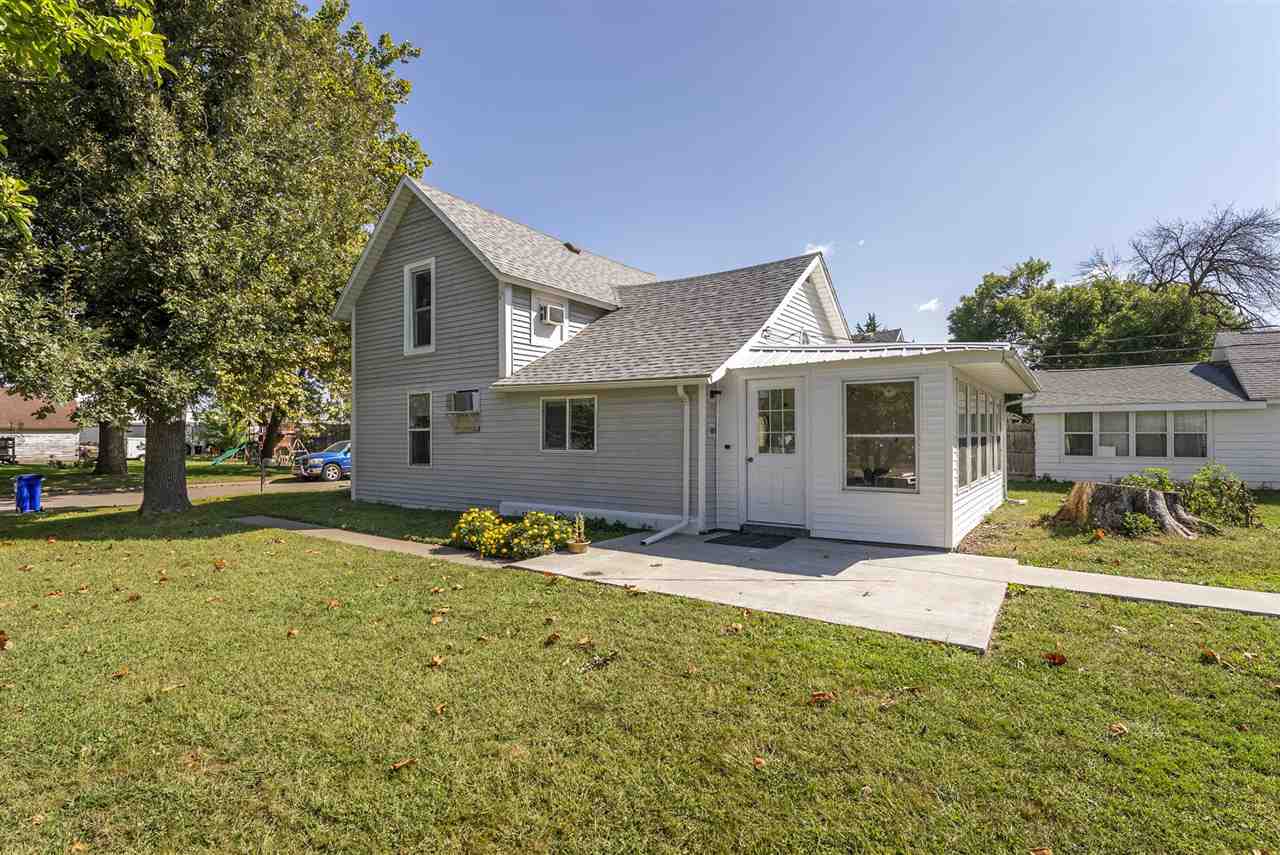 1205 E 3rd Street Washington IA 52353