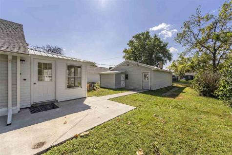 1205 E 3rd Street Washington IA 52353