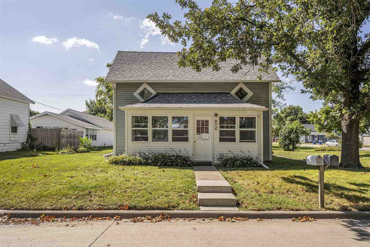 1205 E 3rd Street Washington IA 52353