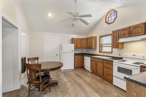 1205 E 3rd Street Washington IA 52353
