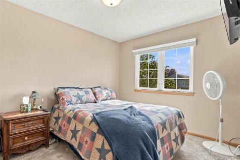 1436 Dickenson Lane Iowa City IA 52240