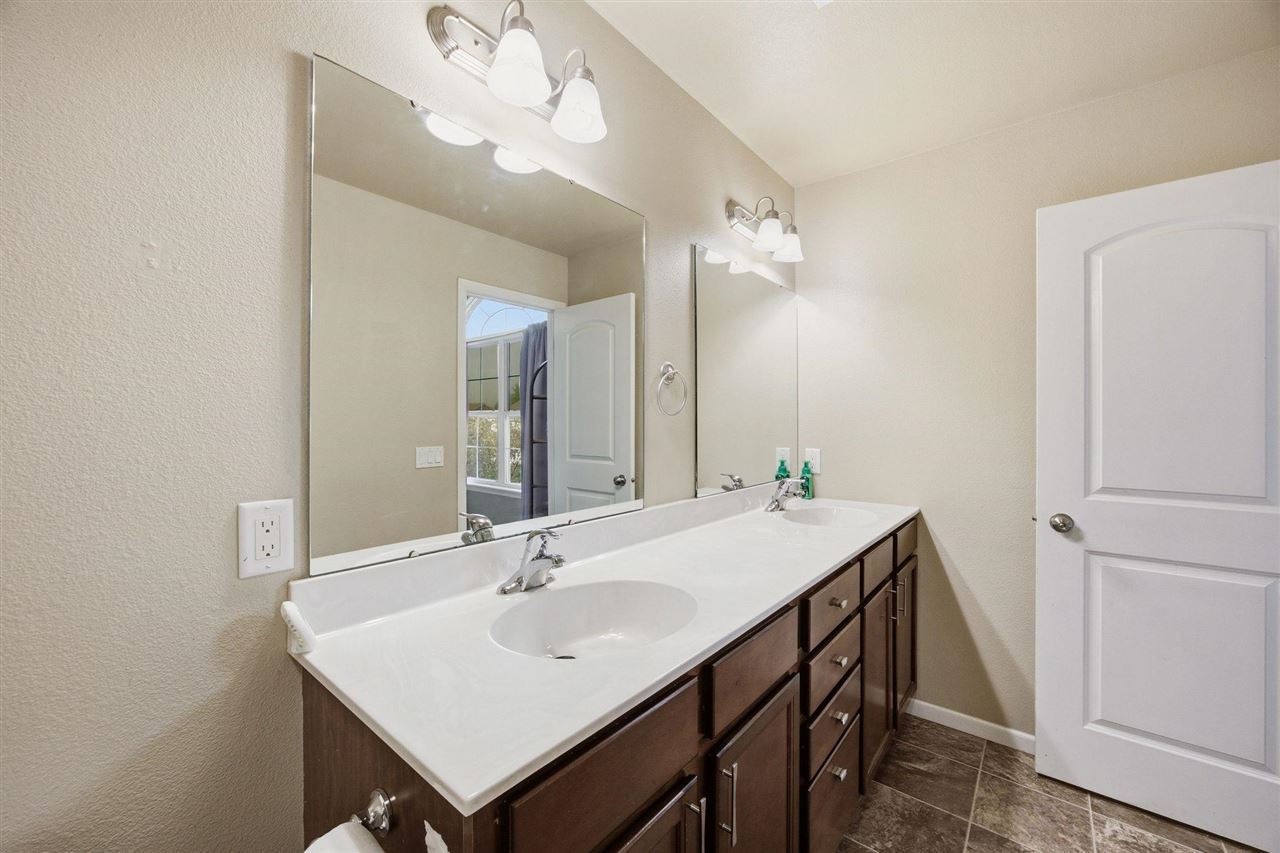 487 N Colton Drive North Liberty IA 52317