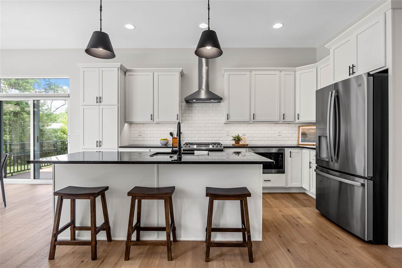1326 High Country Road Coralville IA 52241
