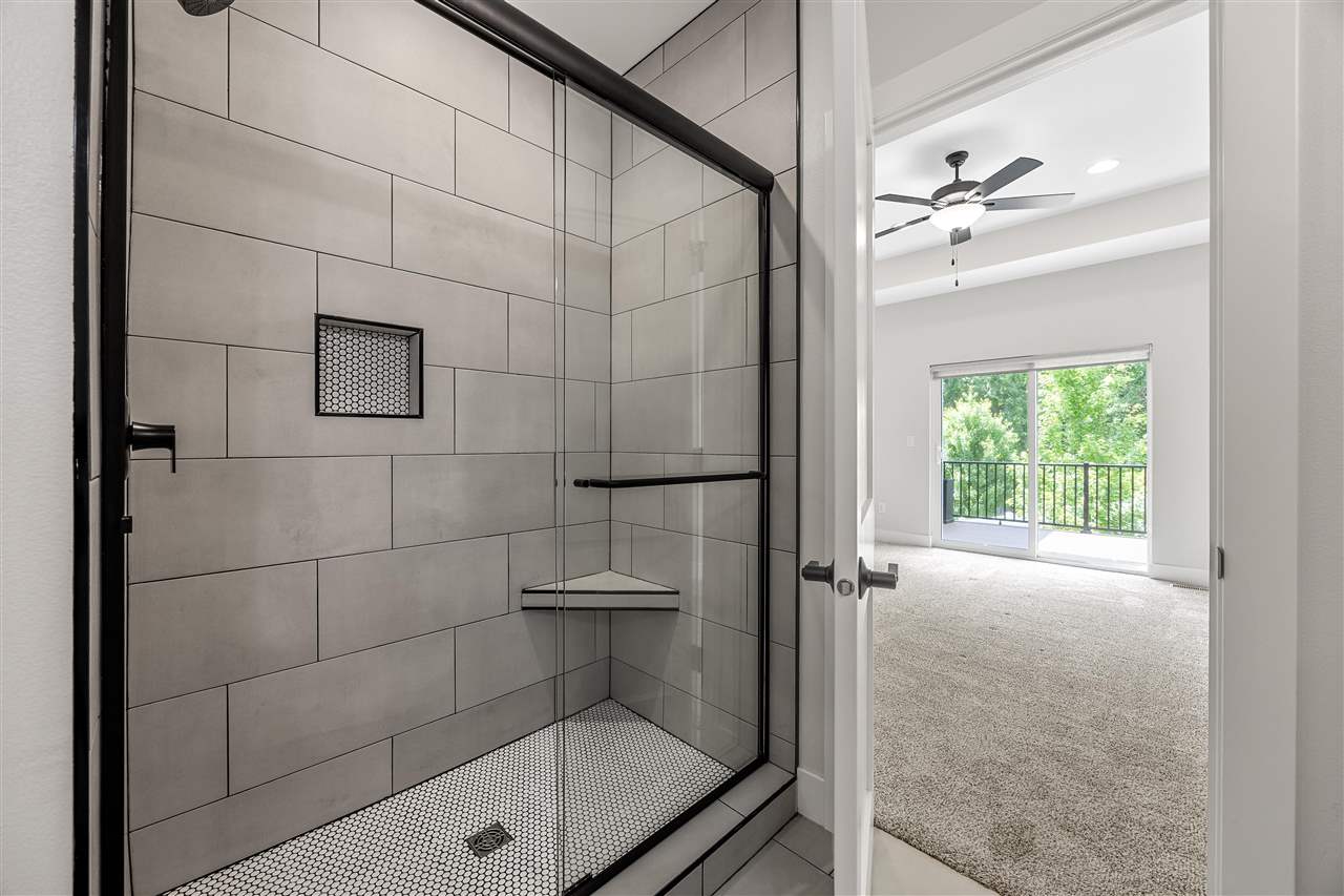 1326 High Country Road Coralville IA 52241