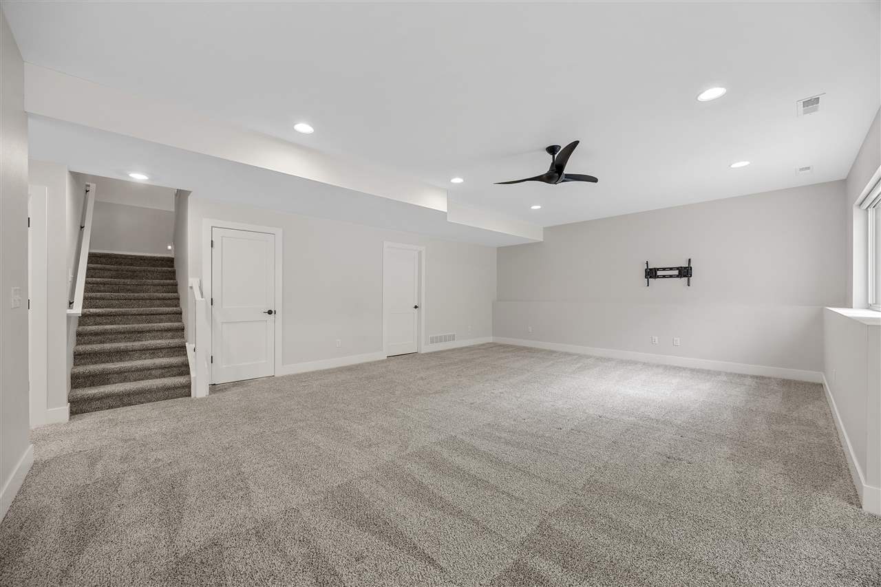 1326 High Country Road Coralville IA 52241