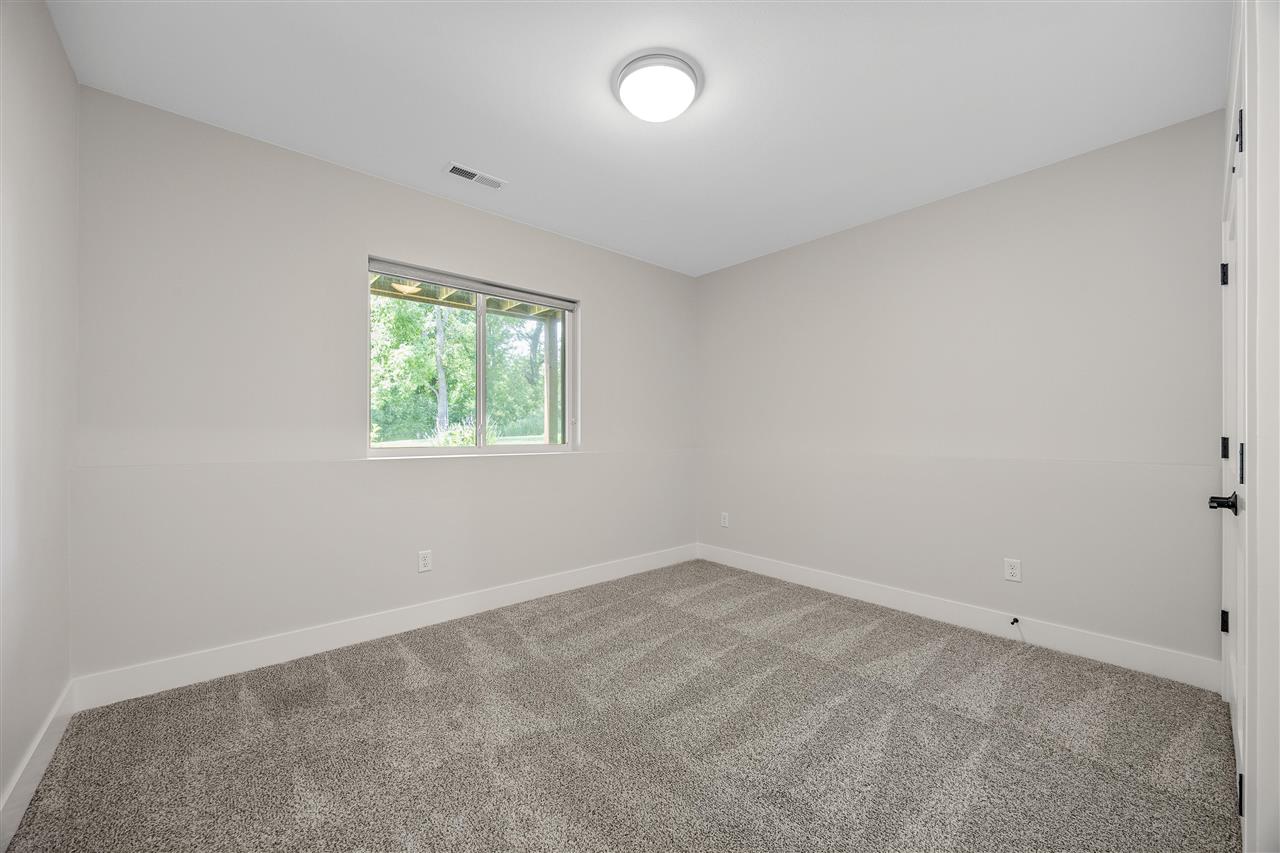 1326 High Country Road Coralville IA 52241