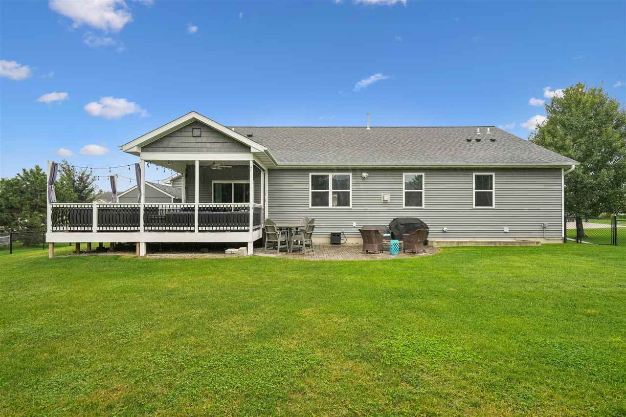716 NE Tiburan Lane Cedar Rapids IA 52402