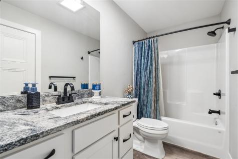 905 Carl Court Solon IA 52333