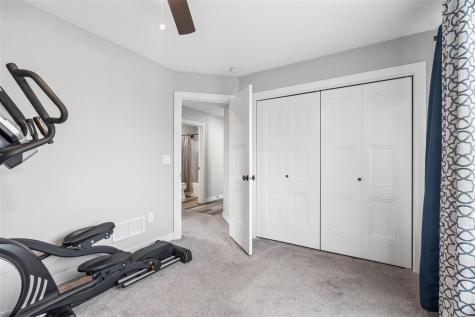 905 Carl Court Solon IA 52333