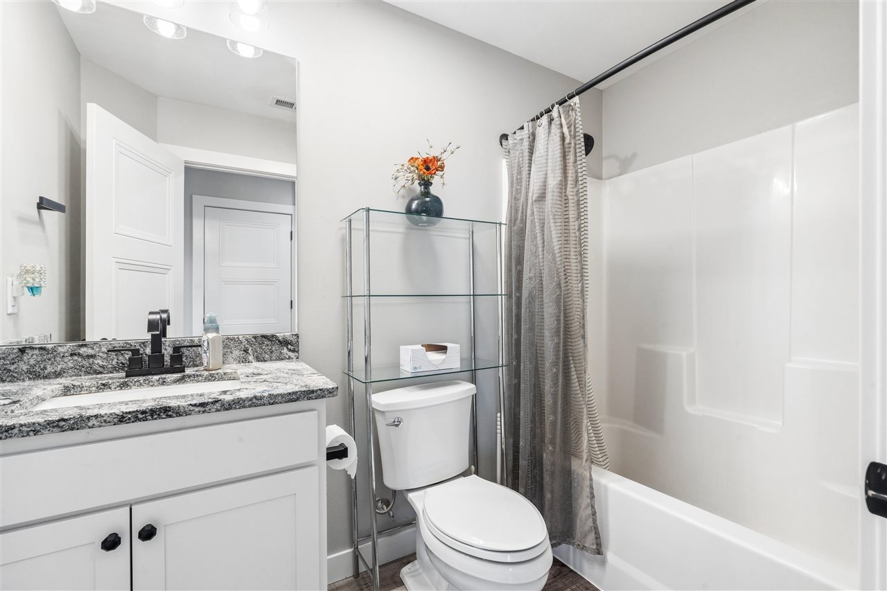 905 Carl Court Solon IA 52333