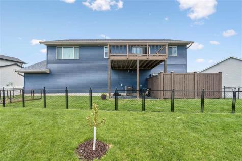 905 Carl Court Solon IA 52333