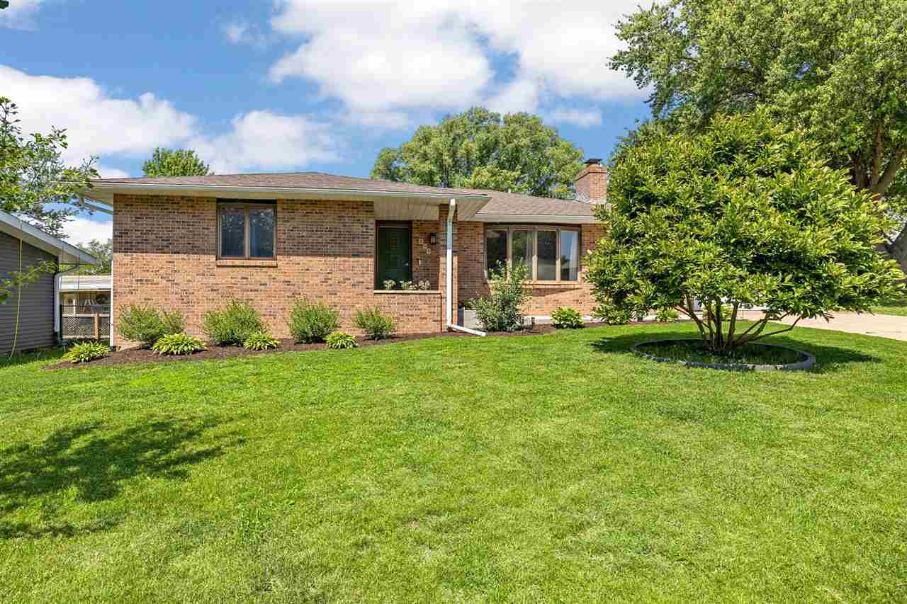 809 8th Street Kalona IA 52247