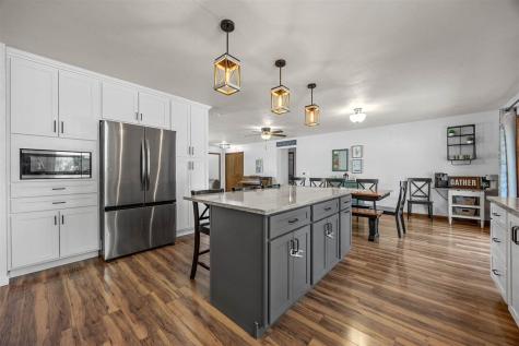 809 8th Street Kalona IA 52247