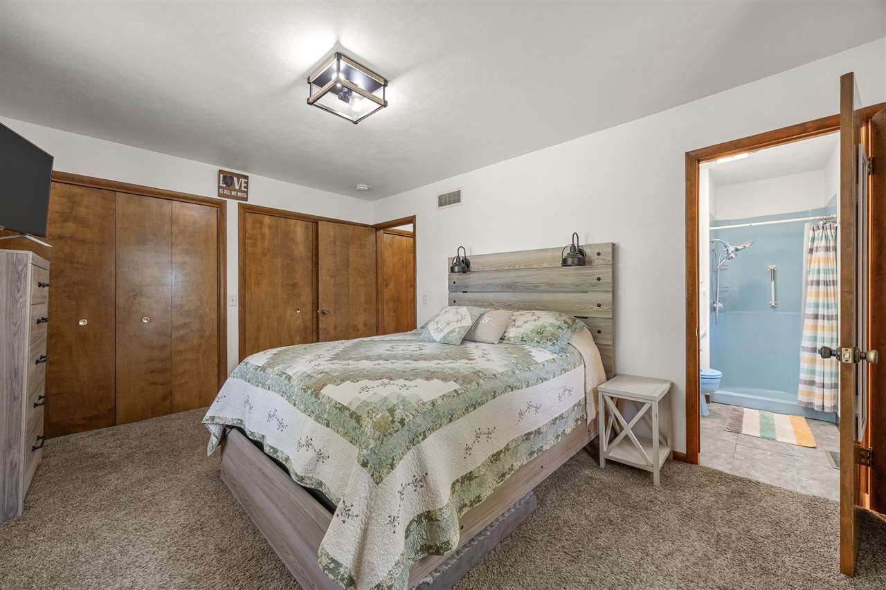 809 8th Street Kalona IA 52247